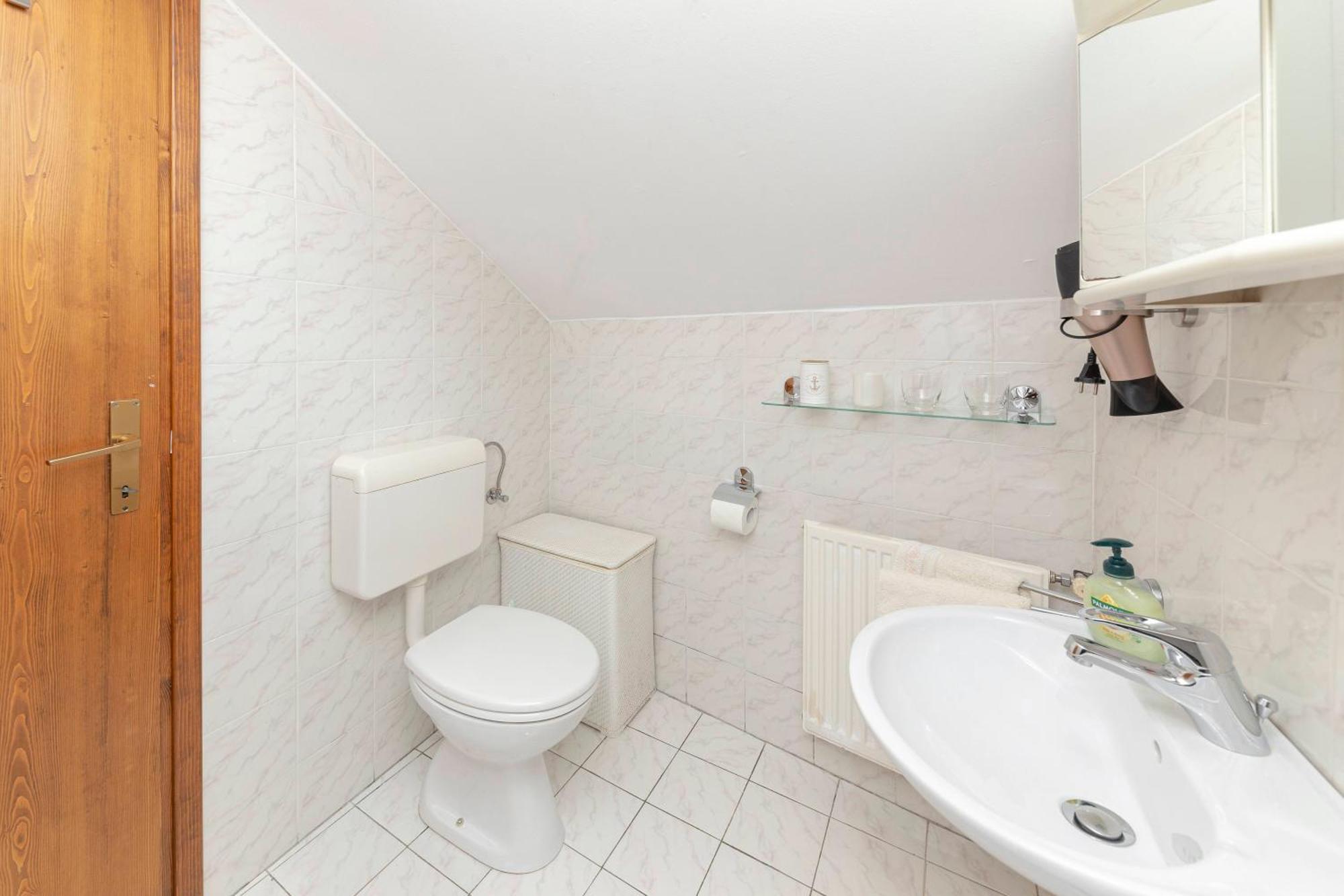 Bed And Breakfast Mili Vrh カムニーク エクステリア 写真