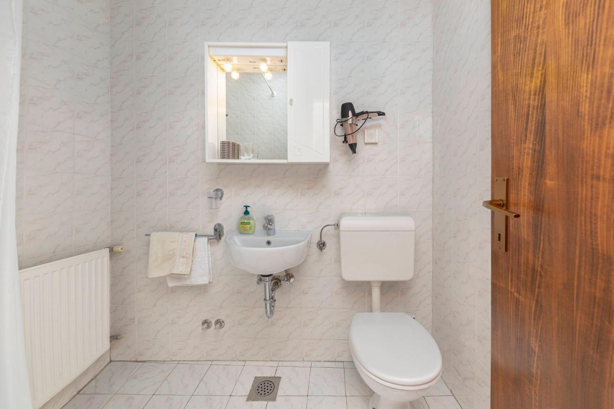 Bed And Breakfast Mili Vrh カムニーク エクステリア 写真