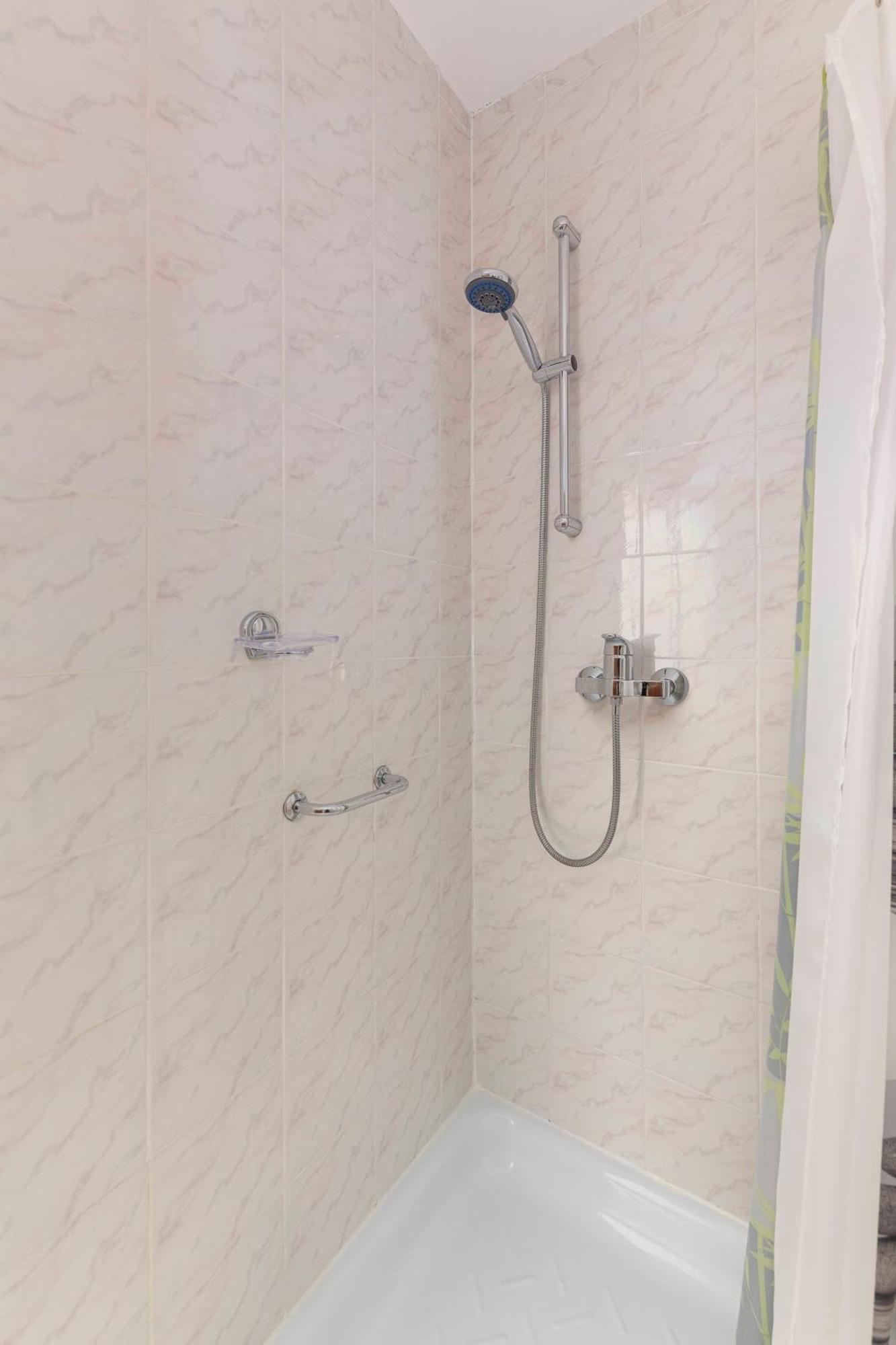 Bed And Breakfast Mili Vrh カムニーク エクステリア 写真
