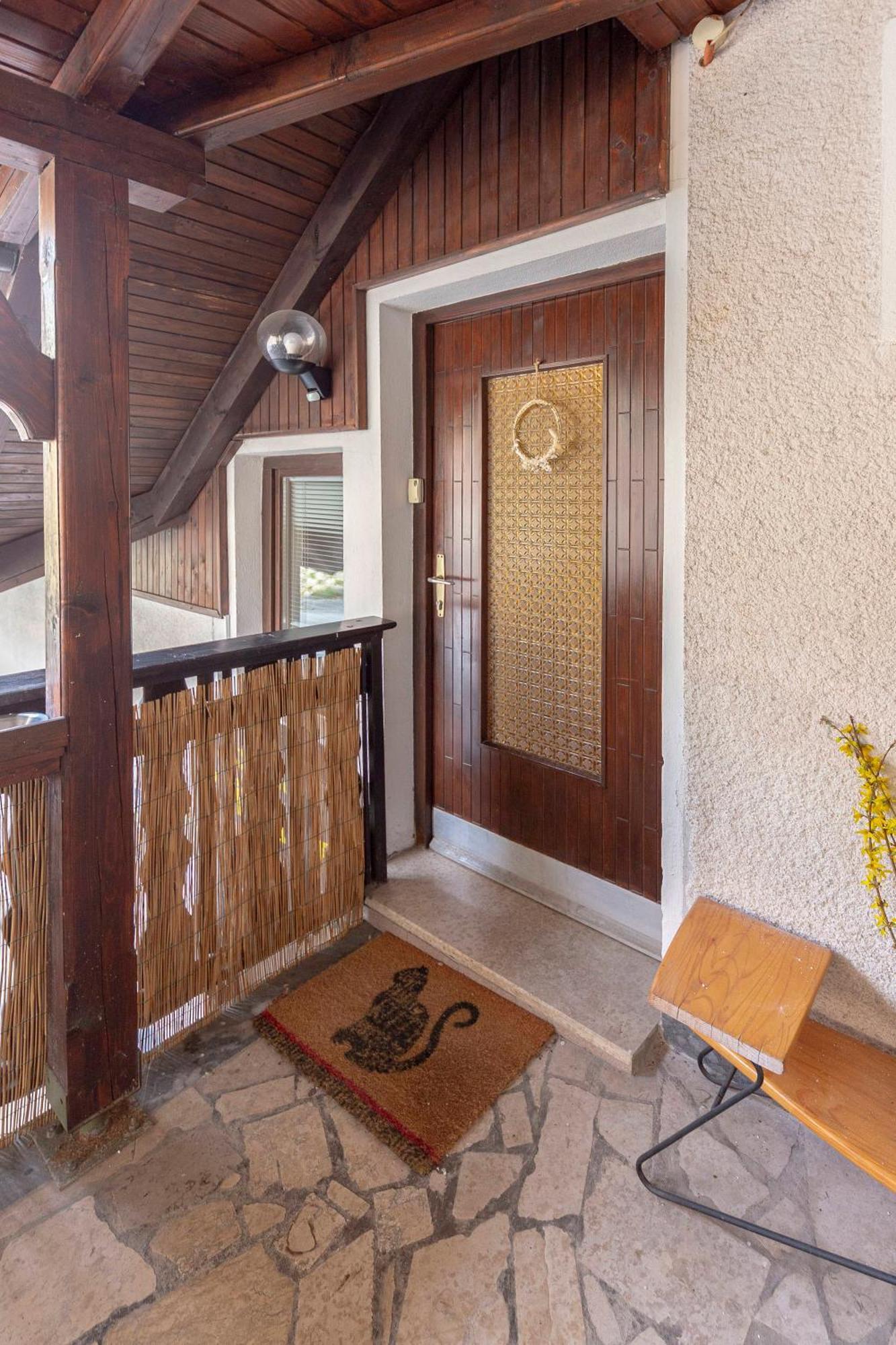 Bed And Breakfast Mili Vrh カムニーク エクステリア 写真